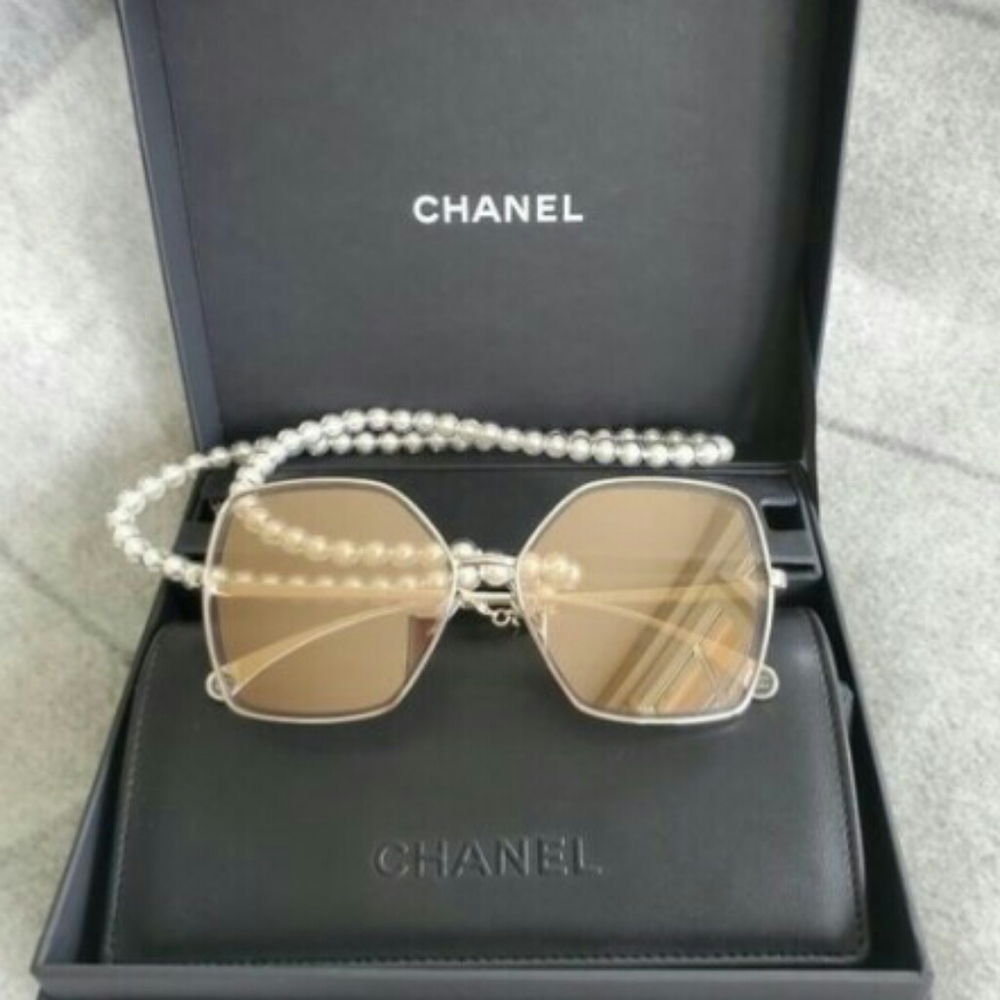 CHANEL SUNGLASSES